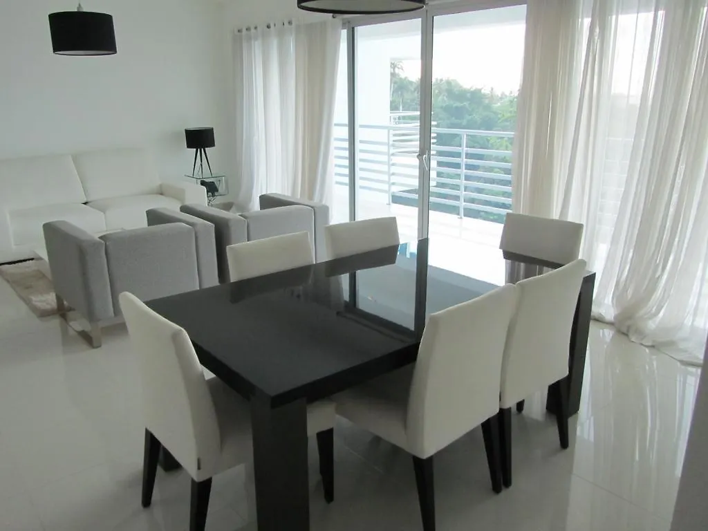 Pétionville Gala Tower Condo & Hotel 5*,  האיטי