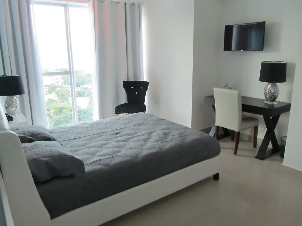 Pétionville Gala Tower Condo & Hotel 5*,  האיטי