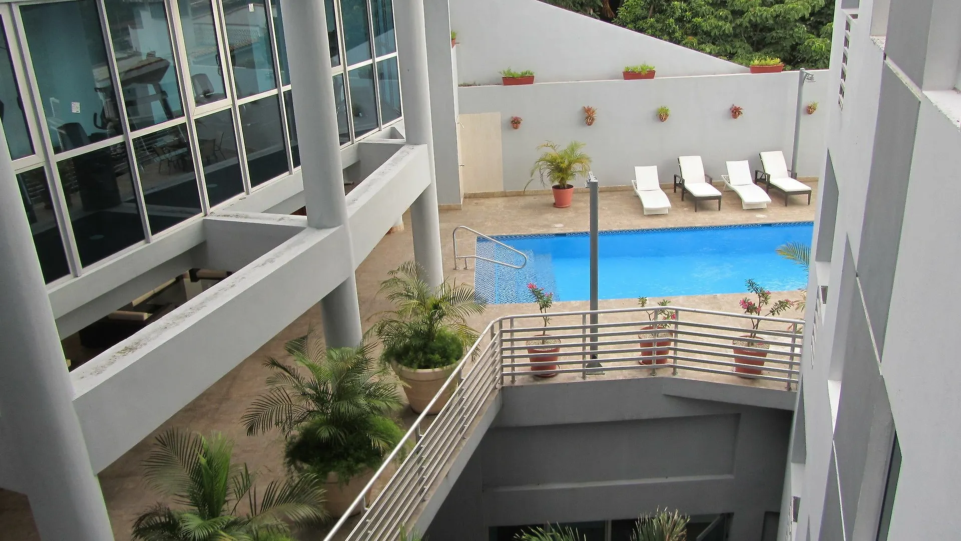 Pétionville Gala Tower Condo & Hotel האיטי