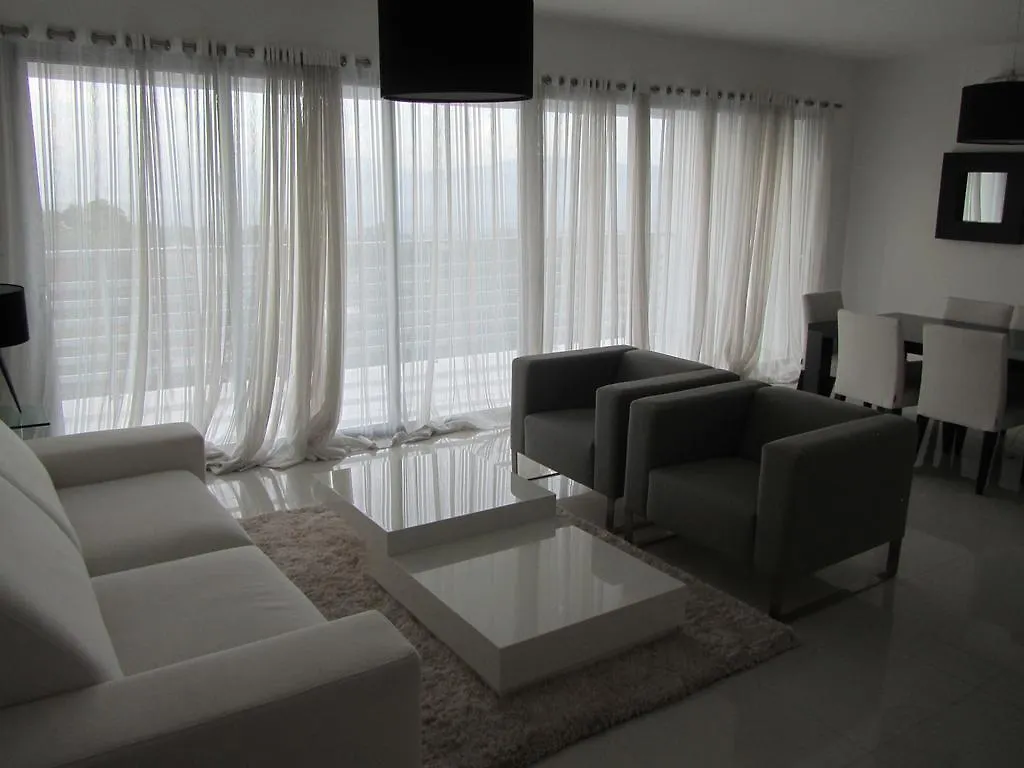 Gala Tower Condo & Hotel Pétionville 5*,  ハイチ