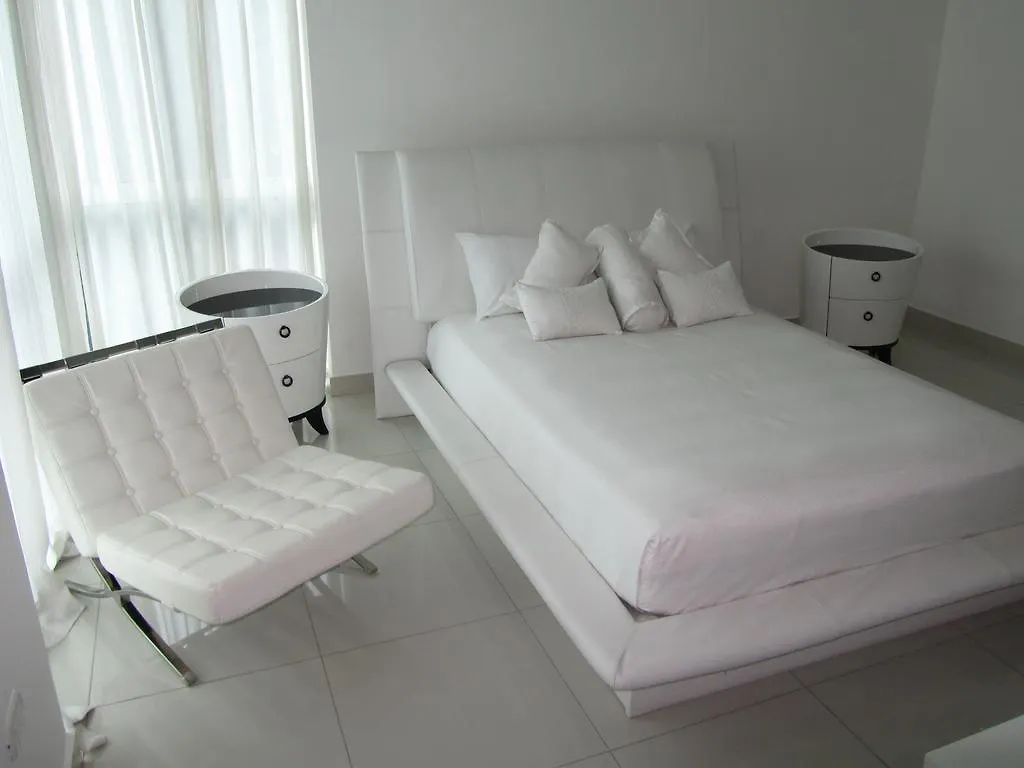 Gala Tower Condo & Hotel Pétionville 5*,  ハイチ