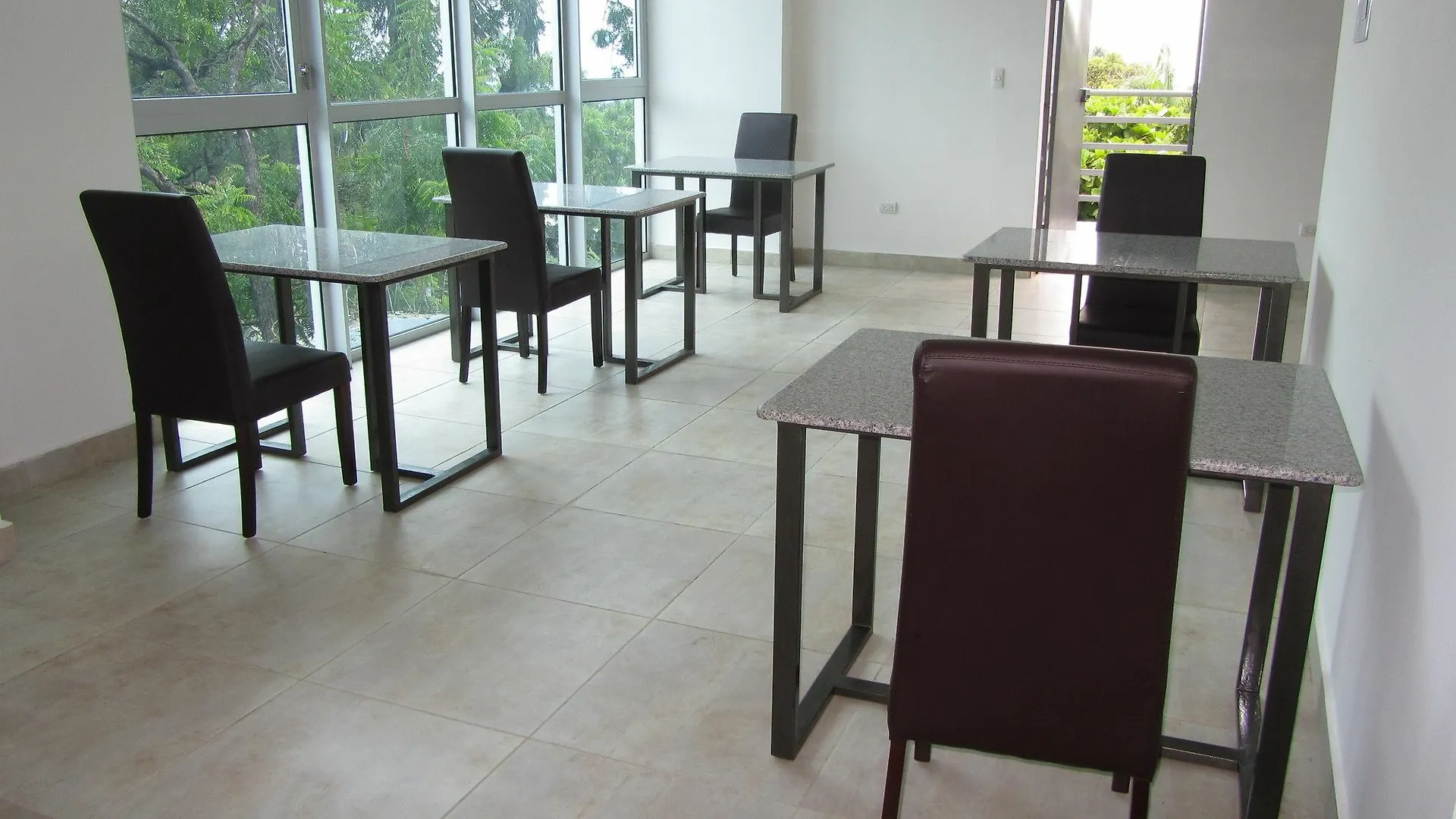Gala Tower Condo & Hotel Pétionville